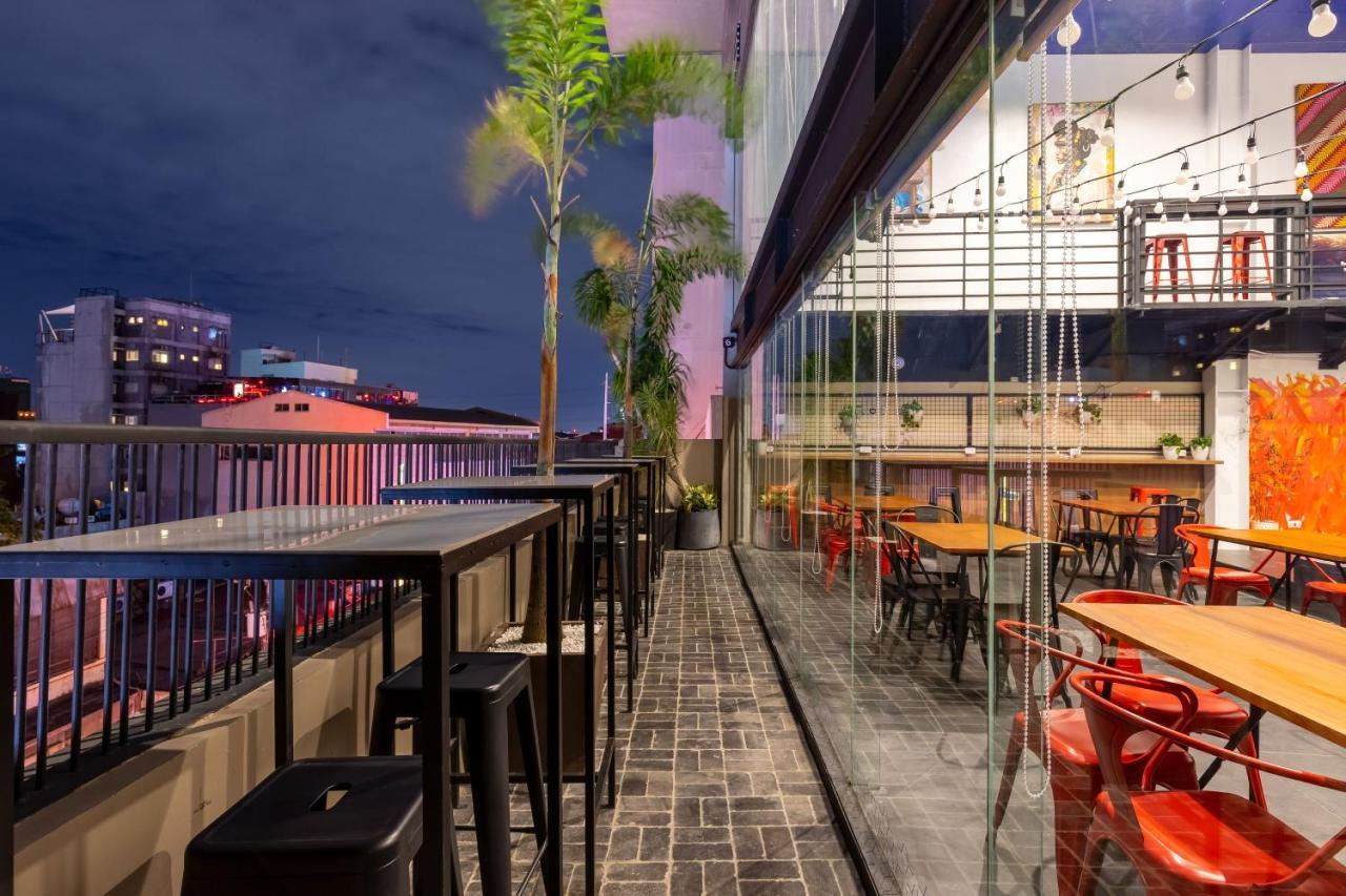 Draper Hotel Makati San Pedro Makati Eksteriør billede
