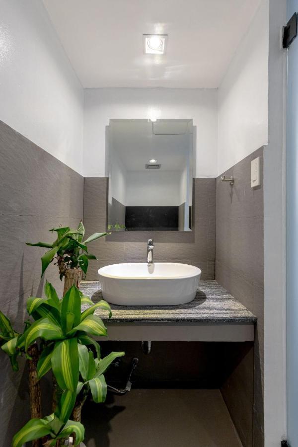 Draper Hotel Makati San Pedro Makati Eksteriør billede